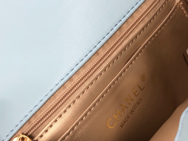 シャネルバッグ角部分ディテール